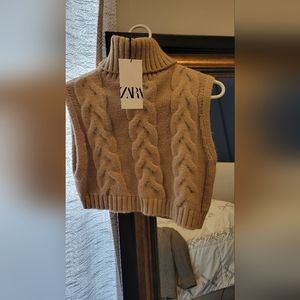 Zara Cropped sweater